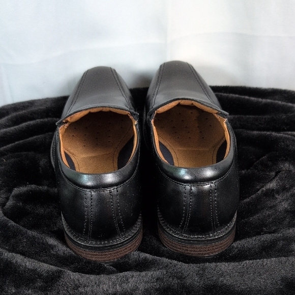 Dockers Men's Black Slip-On Loafers - Picture 2 of 9